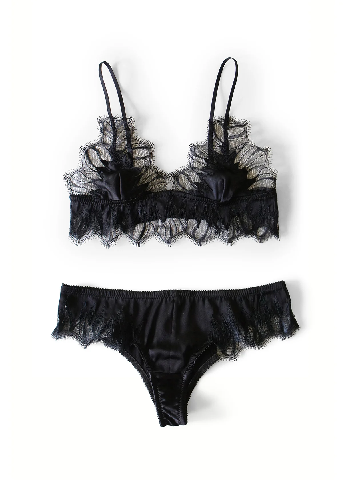 Domino Appliqué Bralette - Image 4